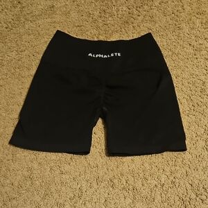 Alphalete Black 5' Shorts - SMALL